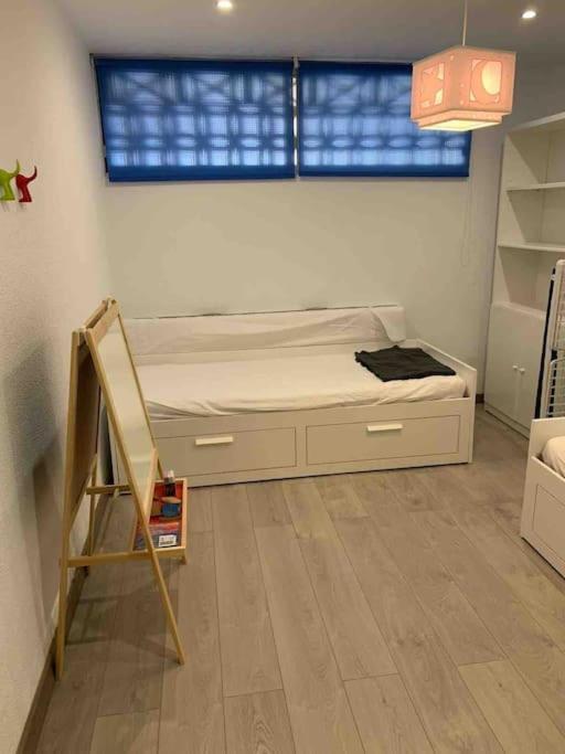 70 Sqm Apartment With Seaview In Arenales Del Sol. Exterior photo